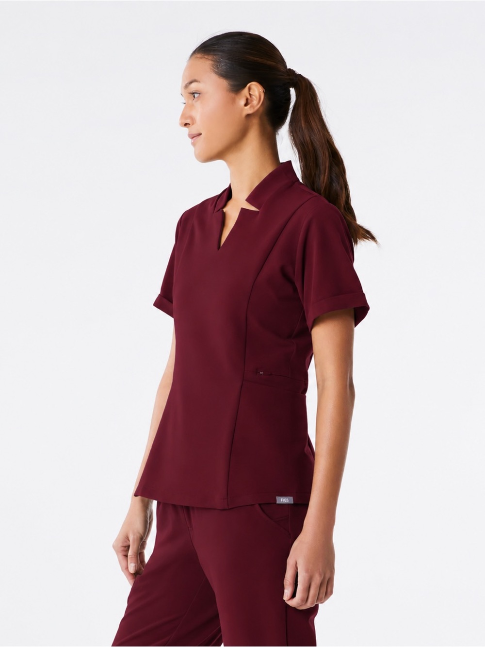 NWT FIGS Inala Slim Top with Self Collar Burgundy XS Women’s Scrub Top W22SW1036